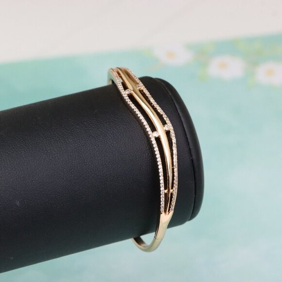 Rose Gold Bangle with Wavy Dual-Layer Design and Subtle Stones, XPBL0561 - Picture 8 of 12